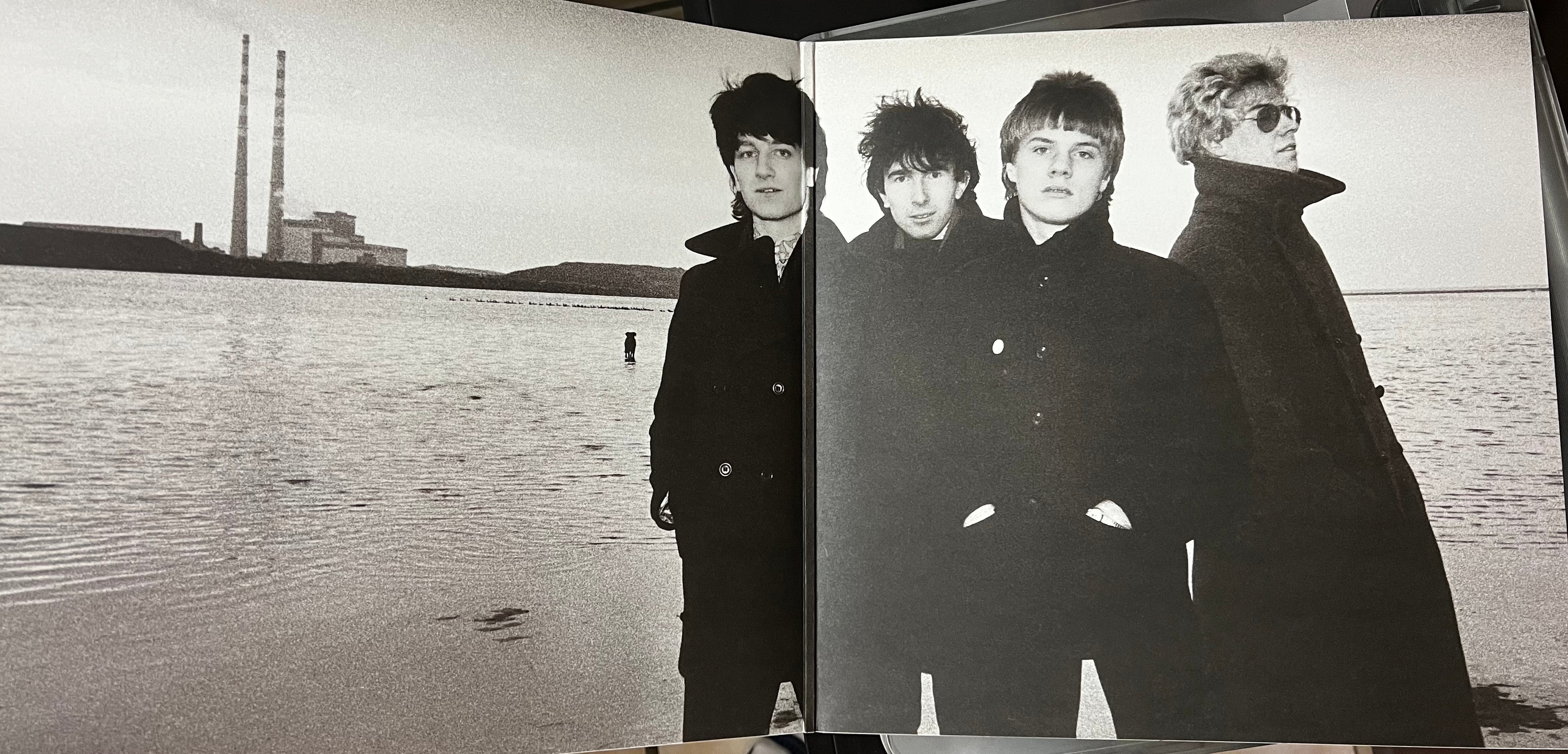 U2 - U218 Singles. 2 Vinilos. LP. Compilación. Condición: Near Mint (NM or M-).